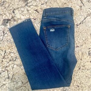Wit & Wisdom Ankle Cropped Jeans